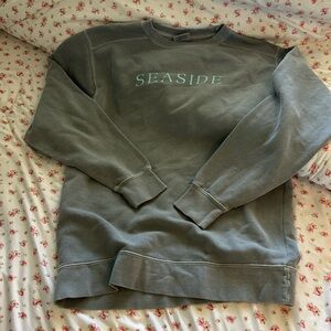 size small seaside crewneck